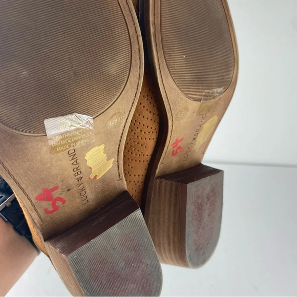 Lucky Brand Womens 9.5 Brown Suede Fayth Perforated Ankle Boots Booties Pull On - Picture 5 of 6